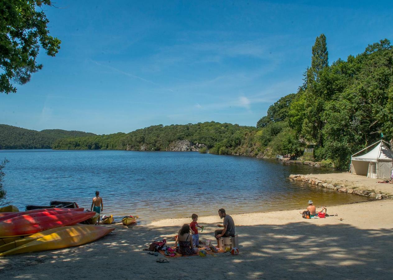Le Canard Qui Rit Bed & Breakfast Plelauff