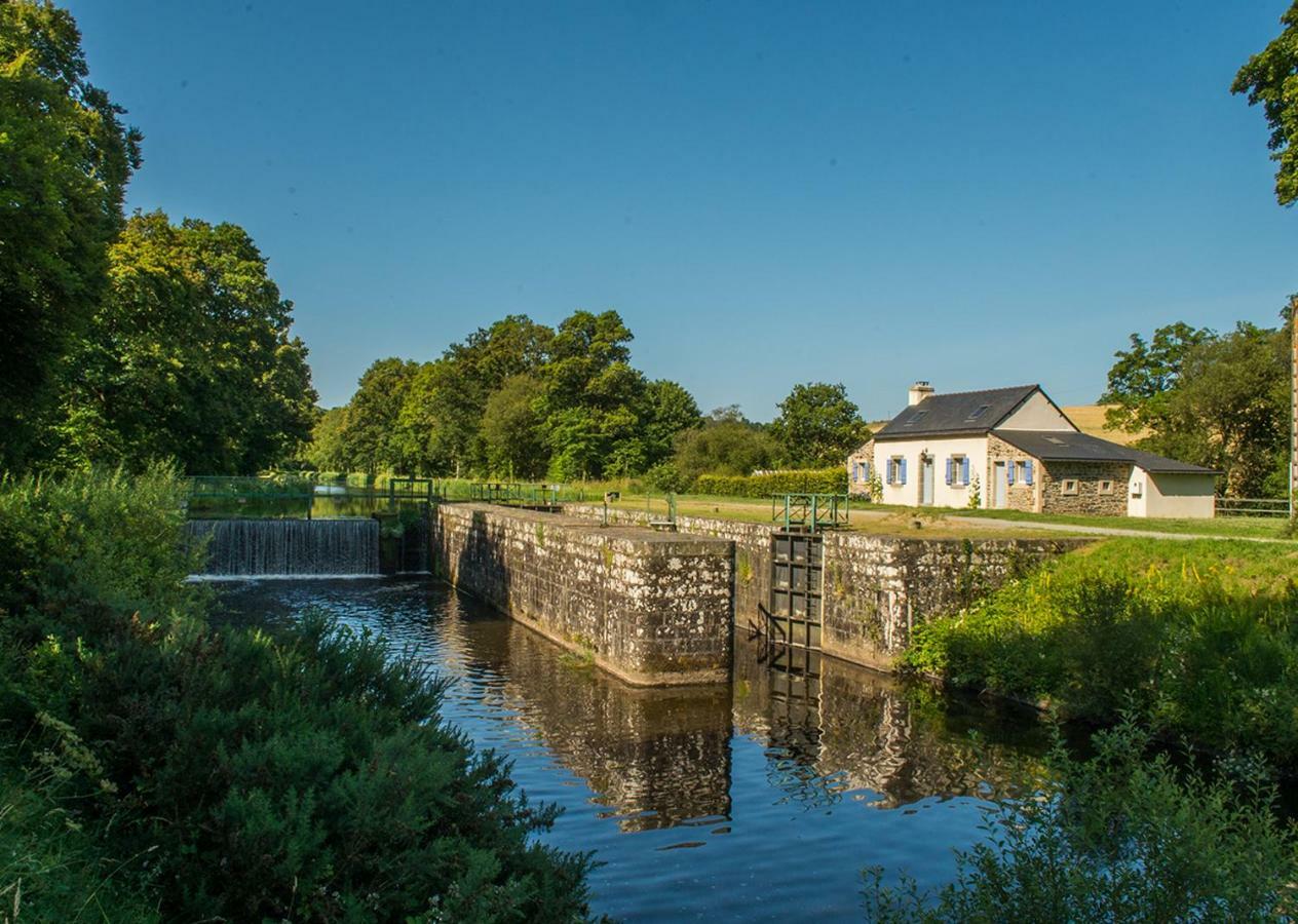 Le Canard Qui Rit Bed & Breakfast Plelauff